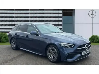 Usado Mercedes C200 AMG line 200 HP (147 kW) 2024 Azul Carrinha