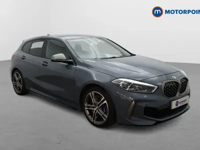 Używany BMW M135 2021 Niebieski Hatchback