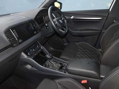 Used Skoda Karoq SportLine 150 HP (110 kW) 2024 Moon white metallic SUV