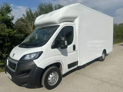Used Peugeot Boxer 140 HP (102 kW) 2024 White Van