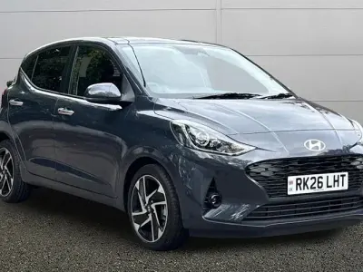 Neu Hyundai i10 Premium 79 PS (58 kW) 2026 Grau Kleinwagen