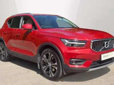 Used Volvo XC40 Inscription 197 HP (144 kW) 2020 Red SUV