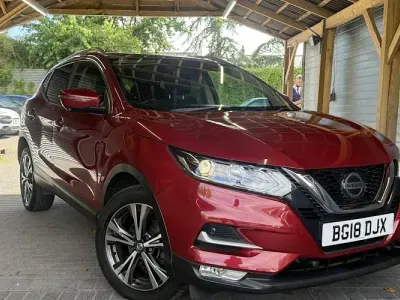 Used Nissan Qashqai N-Connecta 116 HP (85 kW) 2018 Red SUV