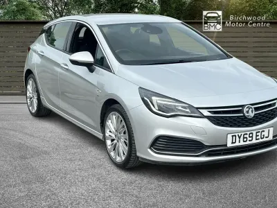 Used Vauxhall Astra SRi 150 HP (110 kW) 2019 Silver Hatchback