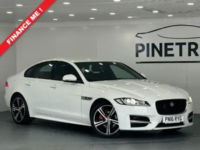 Used Jaguar XF R-Sport 180 HP (132 kW) 2016 White Sedan