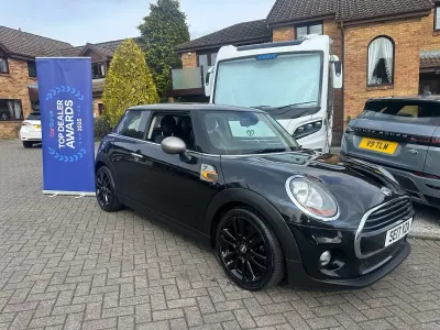 Used Mini Cooper Hatch 136 HP (100 kW) 2017 Black Hatchback