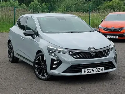 Used Renault Clio Techno 90 HP (66 kW) 2025 Grey Hatchback