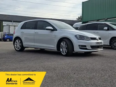 Used VW Golf VII 2016 White Hatchback