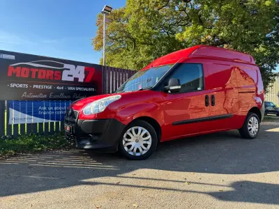 Used Fiat Doblò 105 HP (77 kW) 2013 Red MPV