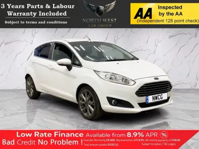Used Ford Fiesta Titanium 125 HP (91 kW) 2013 White Hatchback