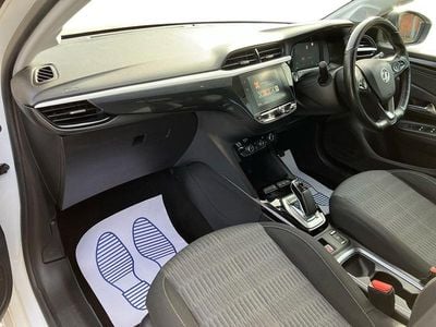 Used Vauxhall Corsa-e 98 kW (134 HP) 2021 White Hatchback