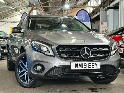 Used Mercedes GLA180 Urban 122 HP (89 kW) 2019 Grey SUV