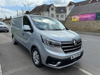 used Renault Trafic 2.0 LL30 SPORT DCI 130 BHP alloys long wheel base silver met euro 6 clean air zone compliant