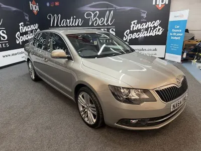 Usado Skoda Superb Elegance 2014 Beige Utilitario