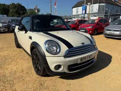 Used Mini Cooper Cabriolet 122 HP (89 kW) 2011 White Cabriolet