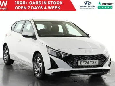 Używany Hyundai i20 Advanced 90 KM (66 kW) 2024 Biały Hatchback