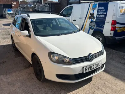 Używany VW Golf VII SE 105 KM (77 kW) 2012 Biały Kombi