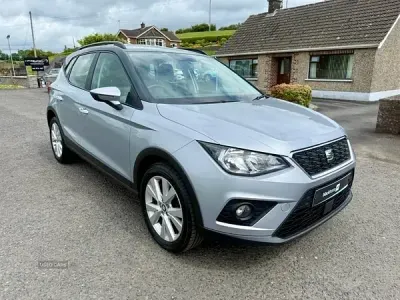 Used Seat Arona SE Technology 95 HP (69 kW) 2019 Silver SUV