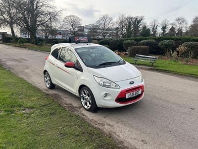 Used Ford Ka 69 HP (50 kW) 2011 White Hatchback