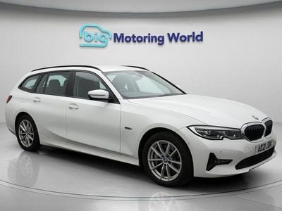 BMW 330e