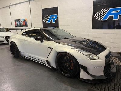 Used Nissan GT-R Premium Edition 650 HP (478 kW) 2012 White Coupe