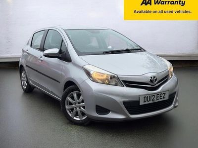 Used Toyota Yaris 69 HP (50 kW) 2012 Silver Hatchback