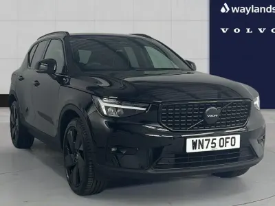 Usado Volvo XC40 Plus 2025 Negro SUV