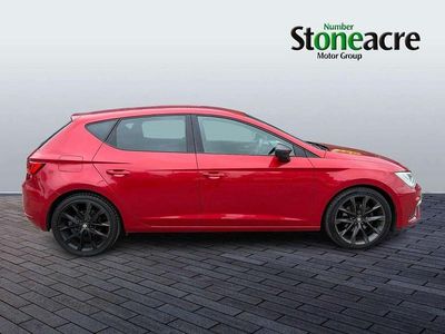 Begagnad Seat Leon Black Edition 150 HK (110 kW) 2019 Röd Halvkombi
