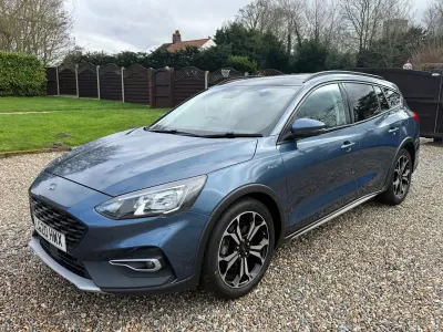 Używany Ford Focus Active 120 KM (88 kW) 2020 Niebieski Kombi
