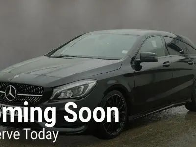 Usado Mercedes CLA220 Shooting Brake AMG line 170 HP (125 kW) 2018 Preto Carrinha