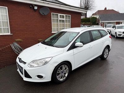 White Used 2014 Ford Focus Estate | £1,495 (Fair price)