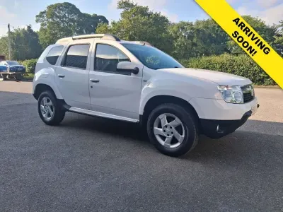 Used Dacia Duster Lauréate 110 HP (80 kW) 2014 White SUV