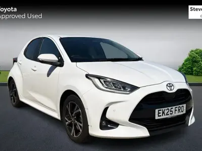 Used Toyota Yaris Design 116 HP (85 kW) 2025 White Hatchback