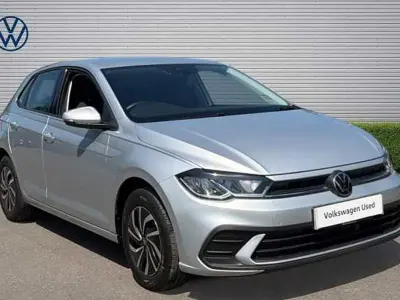 Used VW Polo Life 95 HP (69 kW) 2024 Reflex silver metallic Hatchback