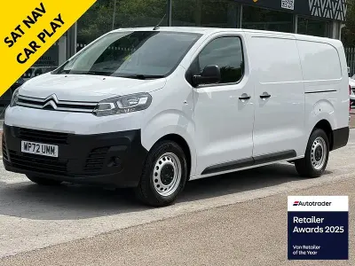 Used Citroën Dispatch 100 HP (73 kW) 2022 White MPV