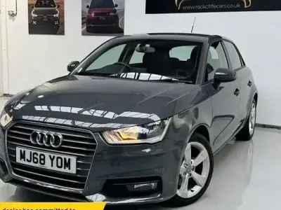 Usado Audi A1 Sportback Sport 125 CV (91 kW) 2018 Gris Utilitario