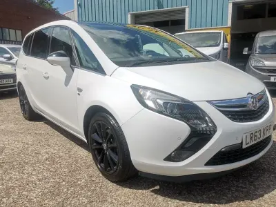 Used Vauxhall Zafira Tourer Elite 140 HP (102 kW) 2013 MPV