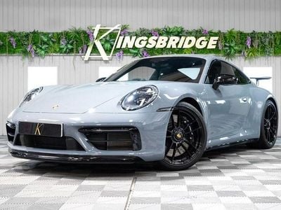 Porsche 911 Carrera GTS
