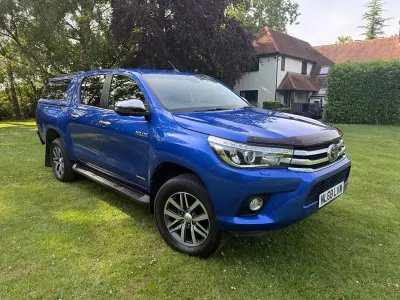 Used Toyota HiLux 150 HP (110 kW) 2018 Blue Pickup