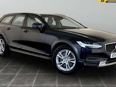 Blue Used 2019 Volvo V90 CC Estate | £15,995 (Good price)