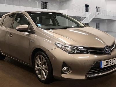 Bronze Used 2013 Toyota Auris Hybrid Hatchback | £8,490 (Fair price)