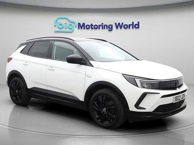 Used Vauxhall Grandland X GS Line 130 HP (95 kW) 2022 White SUV