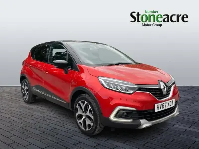 Used Renault Captur Dynamique 90 HP (66 kW) 2017 Red/black SUV
