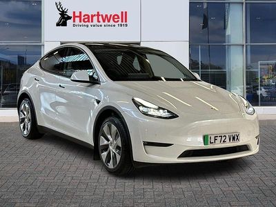 White Used 2022 Tesla Model Y Long Range AWD SUV | £24,799 (Fair price)