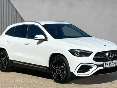 Usado Mercedes GLA200 Executive 163 HP (119 kW) 2025 Branco SUV