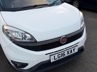 White Used 2016 Fiat Doblò MPV | £4,995