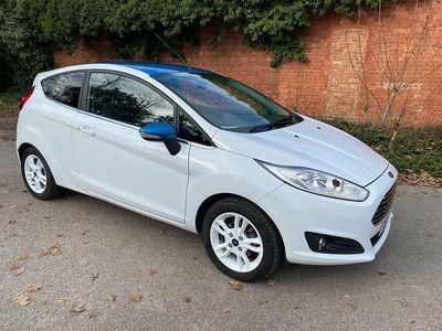 White Used 2017 Ford Fiesta Zetec Hatchback | £5,350 (Fair price)