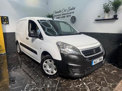White Used 2017 Peugeot Partner MPV | £5,495 (A bit pricey)