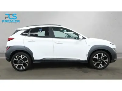 Used Hyundai Kona Premium 2021 Atlas white SUV