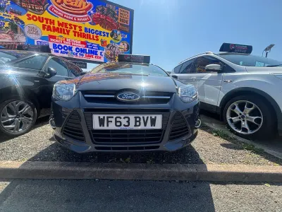 Used Ford Focus Zetec 125 HP (91 kW) 2013 Grey Estate